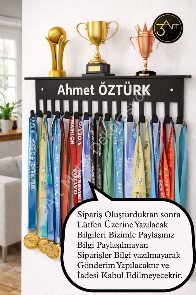 Kişiye Özel İsimli Madalya Askılığı – Özel Tasarım Metal Madalyalık