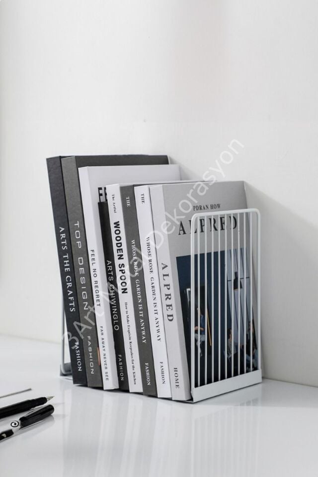 Dekoratif Metal Kitap Tutucu - Raf Düzenleyici