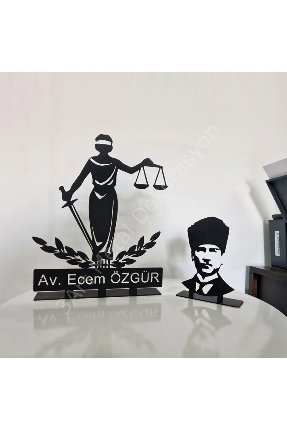 Kişiye Özel Avukat Masaüstü İsimlik