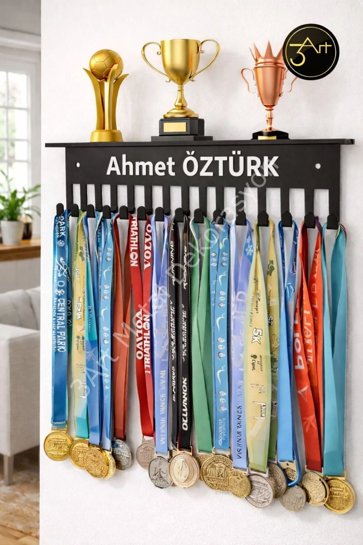 Kişiye Özel İsimli Madalya Askılığı — Madalyalık